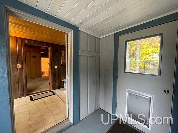 3rd image of 825 Brookton Rd