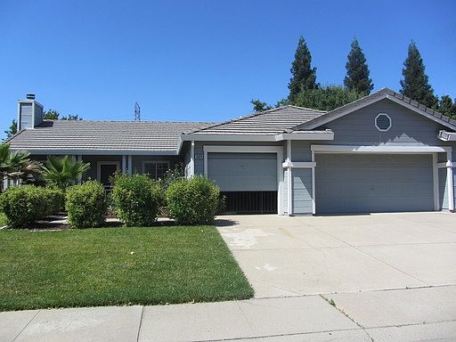 1st image of 1009 Shenencock Way