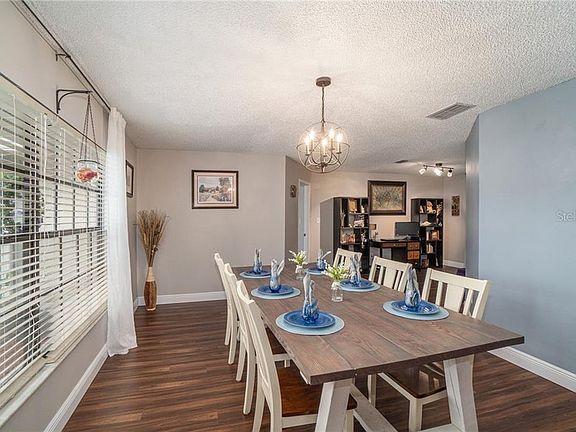 4th image of 15640 Charter Oaks Trl