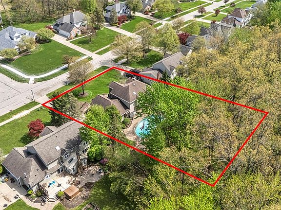 3rd image of 3640 Parsons Pond Cir