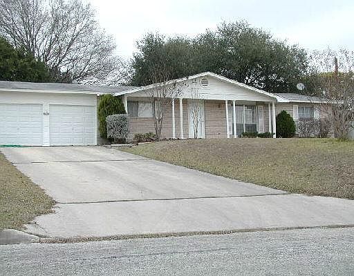1st image of 137 MEADOW WAY DR