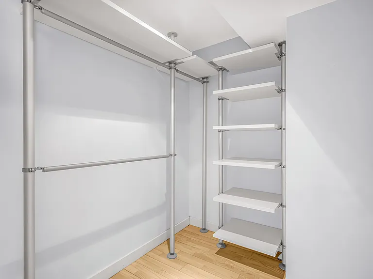 322 W 57th St #21B — Photo 6