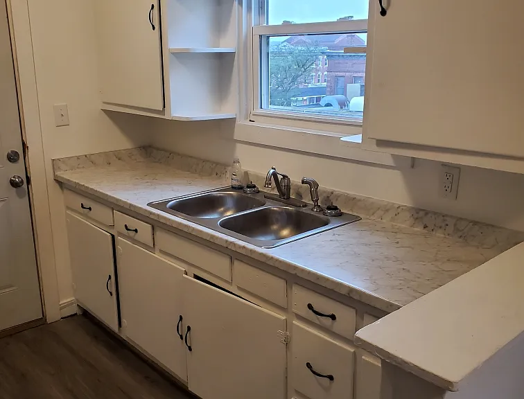 1338 Main St #5 — Photo 6