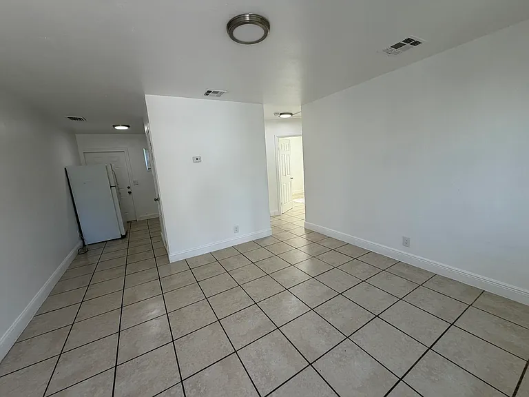 1021 Henrietta Ave — Photo 11