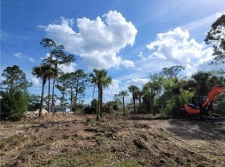 E Benbow Cir, Labelle, FL 33935