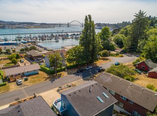 533 SE 4th St, Newport, OR 97365