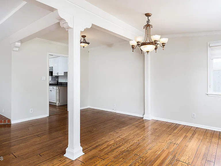 4819 Crown Ave — Photo 8