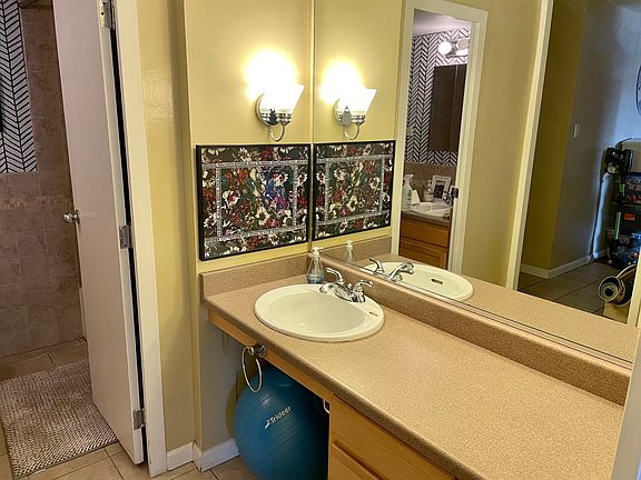 4th image of 1200 Vine St APT 3D