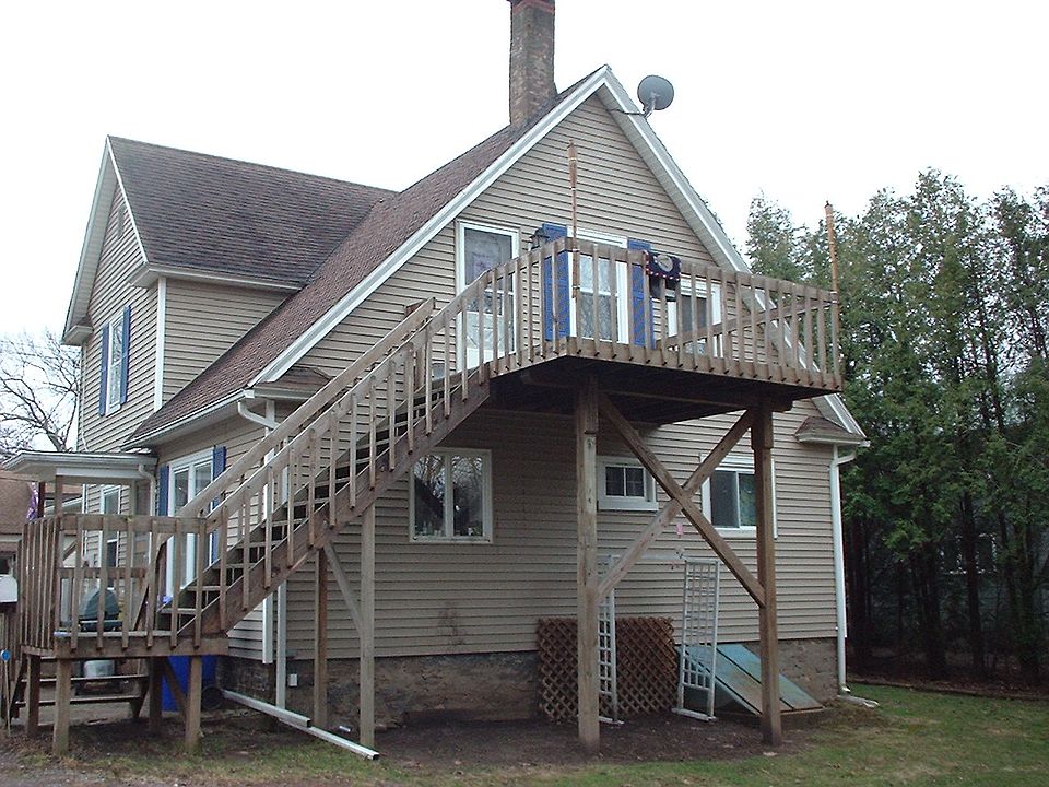 rear view upper deck entry