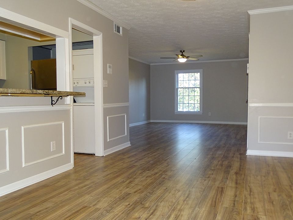 Kitch/DR/LR (New Floors)