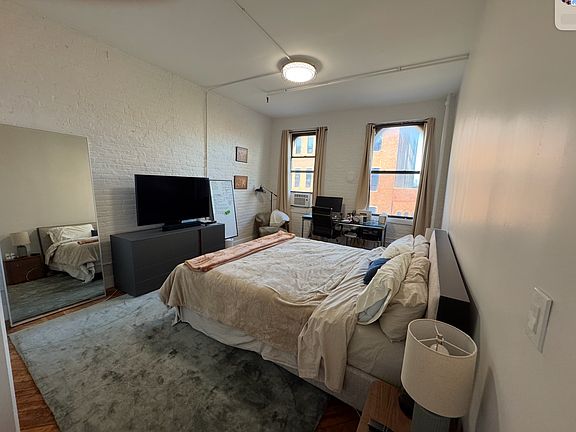 5th image of 112 Lincoln Ave APT 414