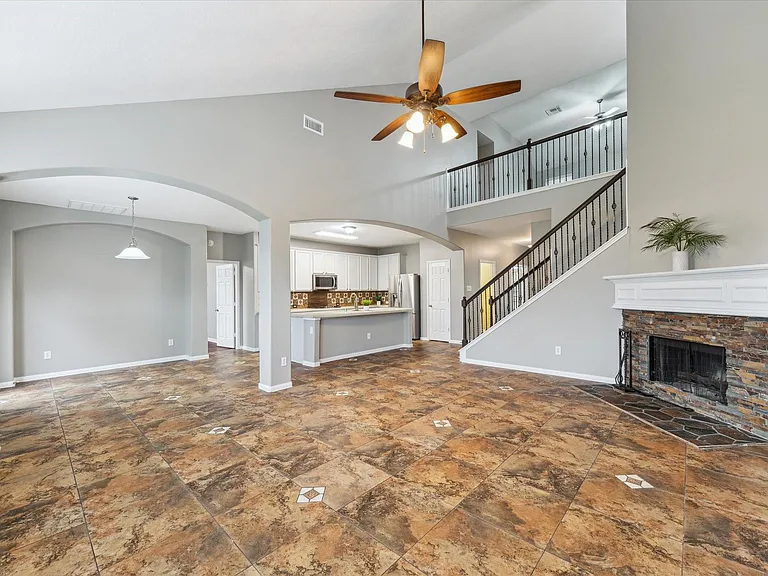 3122 Schumann Oaks Dr — Photo 14