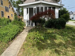 180 Center Rd, Bedford, OH 44146