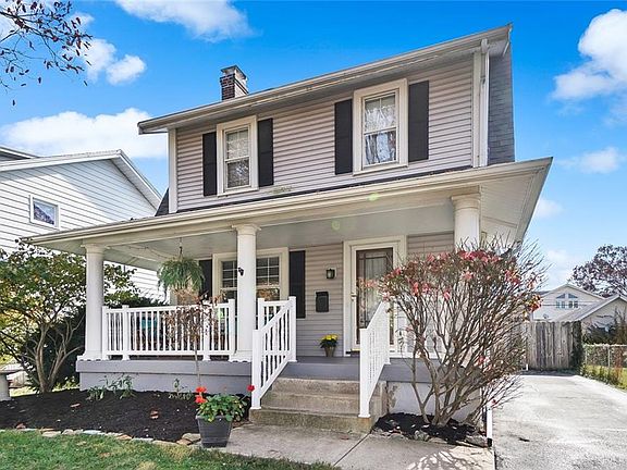 4th image of 312 Monteray Ave