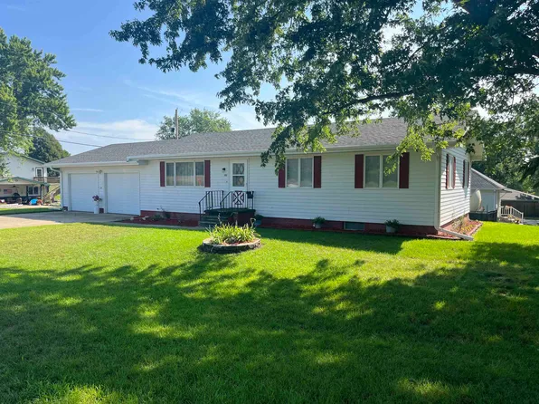 123 S Sunset St, Pierce, NE 68767