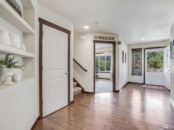 5th image of 1514 71st Ave SE