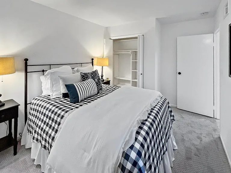 1455 Sterling Ave — Photo 24