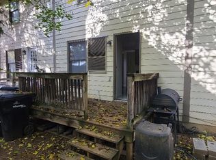 655 Woodstock Ln, Winchester, VA 22601