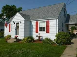 45 Lehigh St, Ludlow, MA 01056