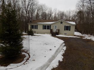 94 Sassafras Rd, Albrightsville, PA 18210