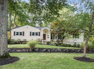 36 Shadow Ln, Berkeley Heights, NJ 07922