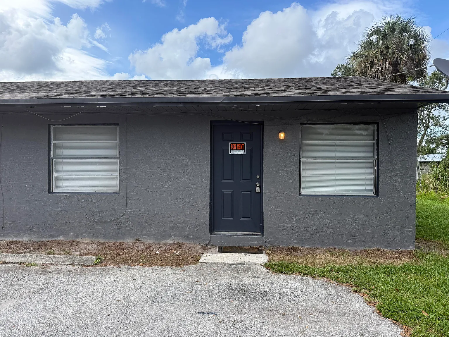2 bed, 1.0 bath, 650 sqft, $1,600 — Photo 2
