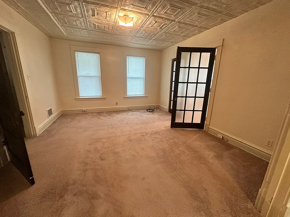 20 Ruby Ave #18-1/2