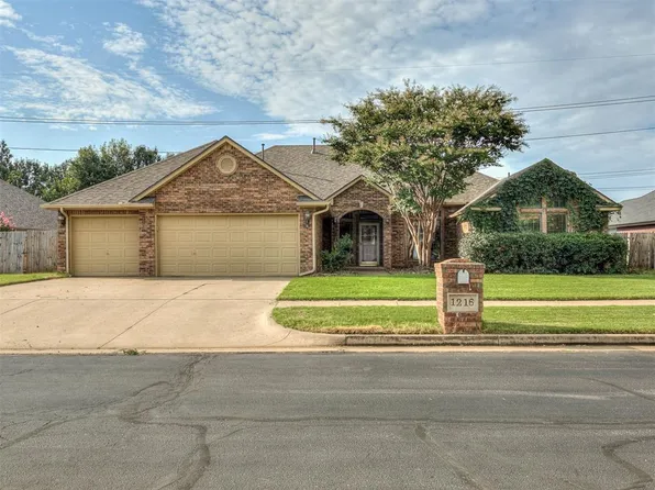1216 NW 165th St, Edmond, OK 73012