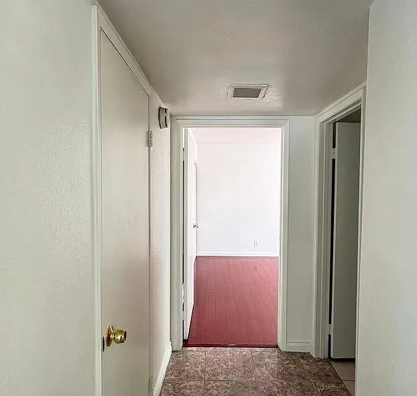 7247 Enterprise Dr — Photo 8