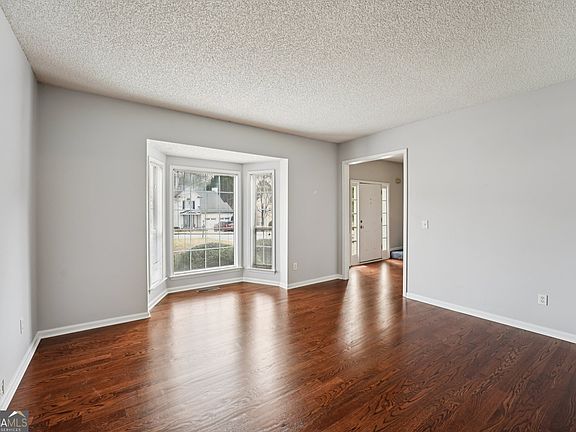 3rd image of 3850 Stepney Way