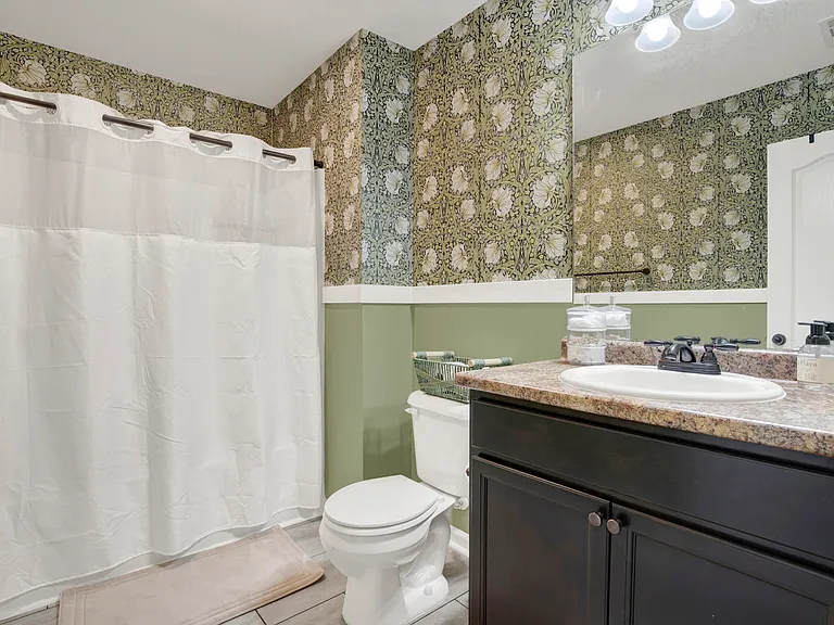 172 Laguna Way — Photo 32