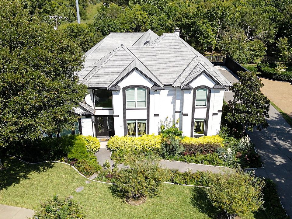 1st image of 3015 Forestwood Dr