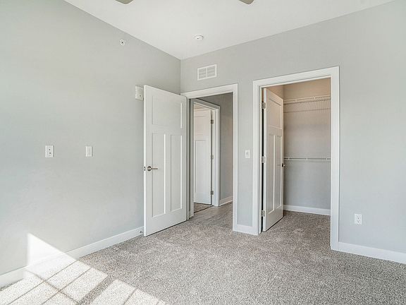 5th image of 11731 Boulder Dr E #206
