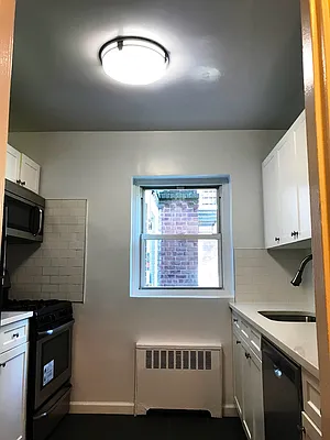 Rented by Prime Realty | media 58