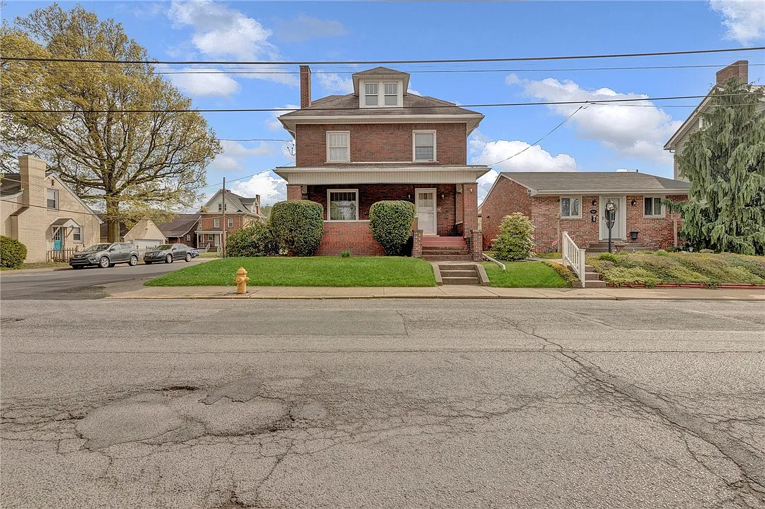 1098 Atlantic Ave photo 1