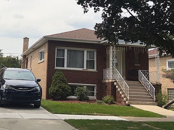 2nd image of 3718 S 60th Ct