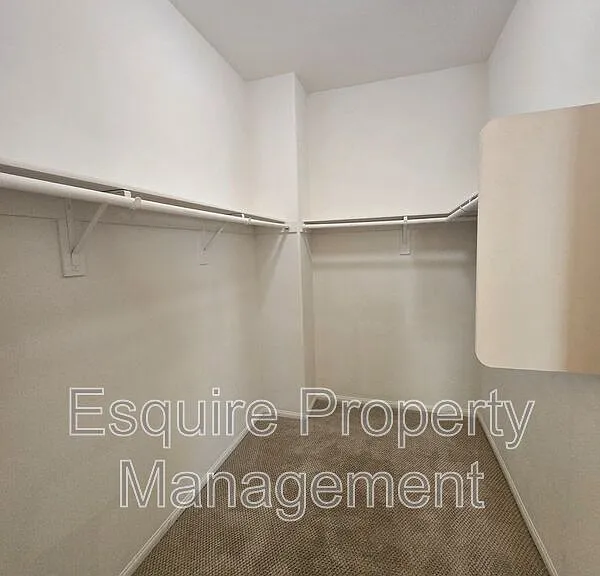 433 Castiano St — Photo 24