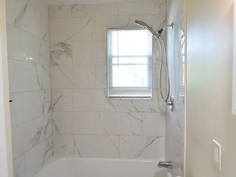 724 S Woodington Rd — Photo 8