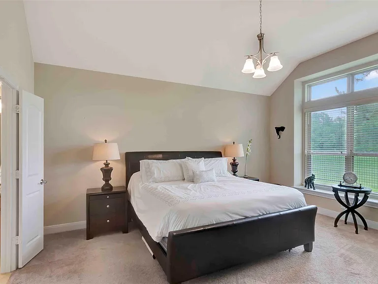 39 E Wading Pond Cir — Photo 11