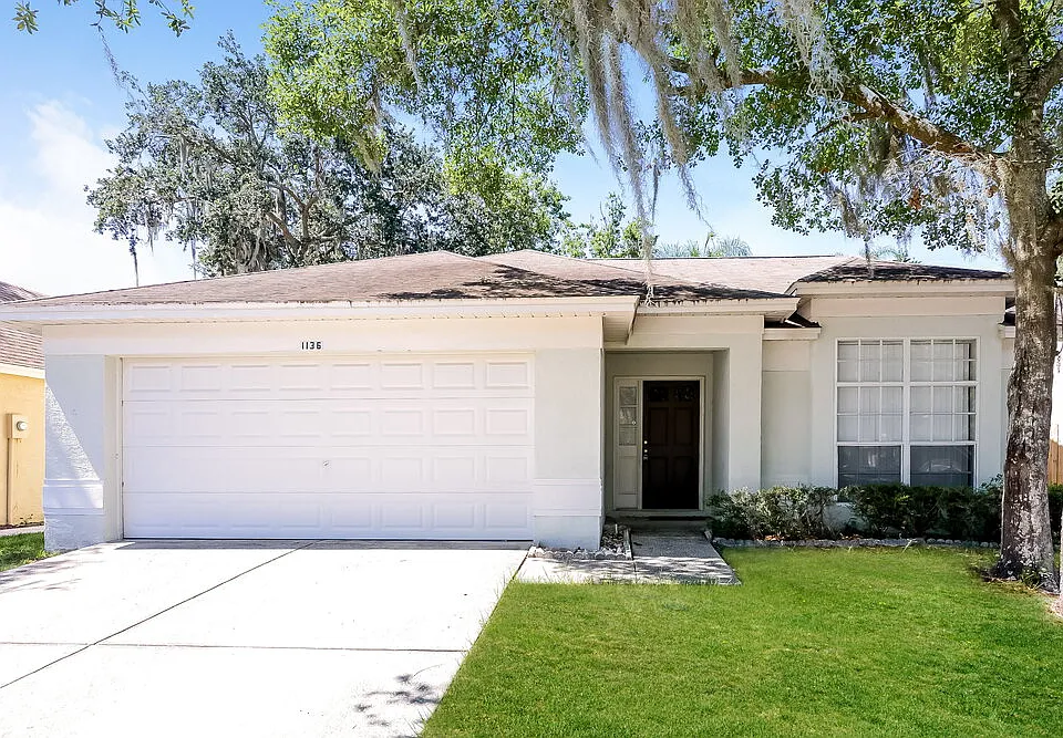1136 Hardwood Dr