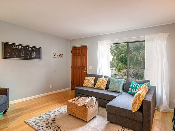 4th image of 4772 36th St APT 6
