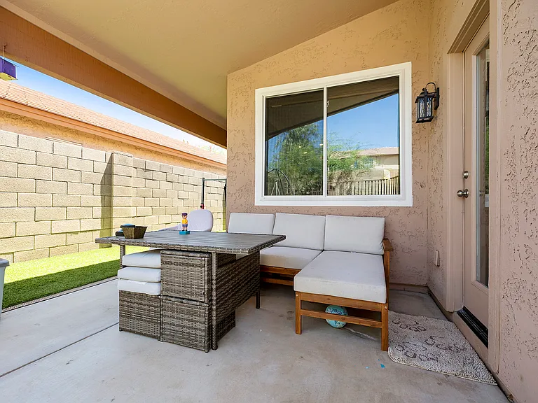 4704 E Weaver Rd — Photo 45