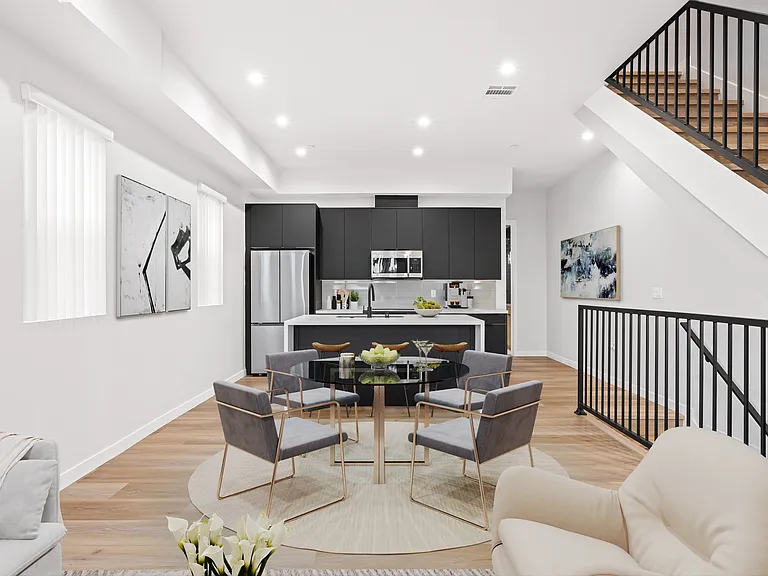 336 N Reno St — Photo 10