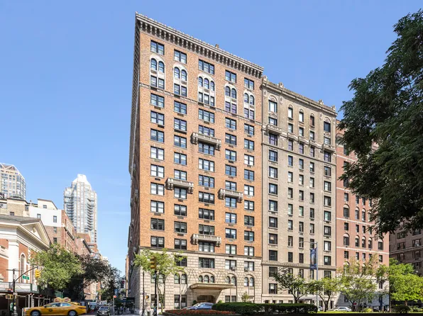 575 Park Avenue image 23 of 28