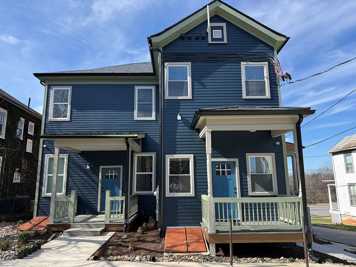 Building Photo - 480 Rivermont Ave #3