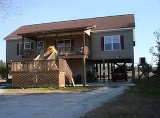 8295 Oyster Factory Rd, Edisto Island, SC 29438