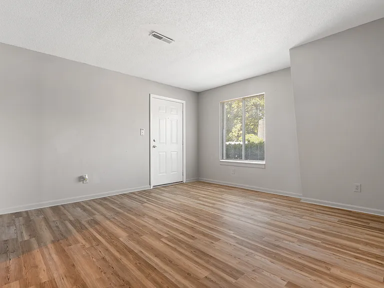 511 Poplar St #C — Photo 3