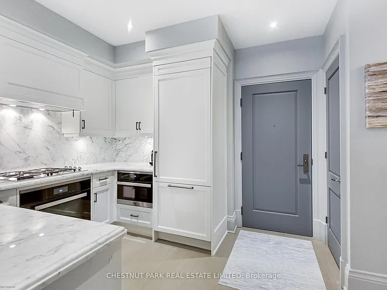 181 Davenport Rd #205 — Photo 17