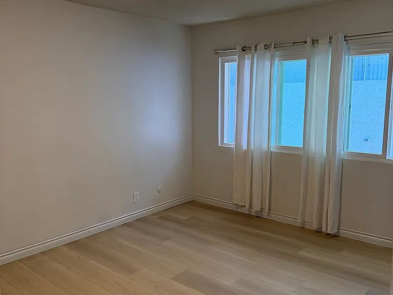 701 S Grevillea Ave #3 — Photo 8