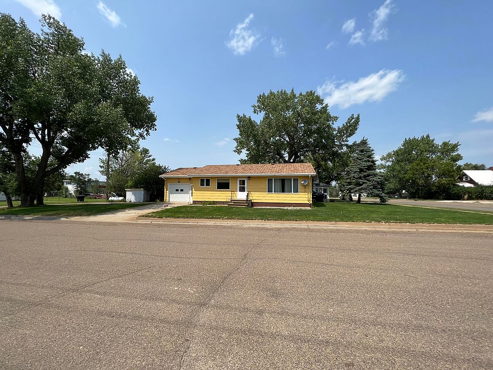 302 2nd Ave W, Scobey, MT 59263 MLS 23410 Zillow
